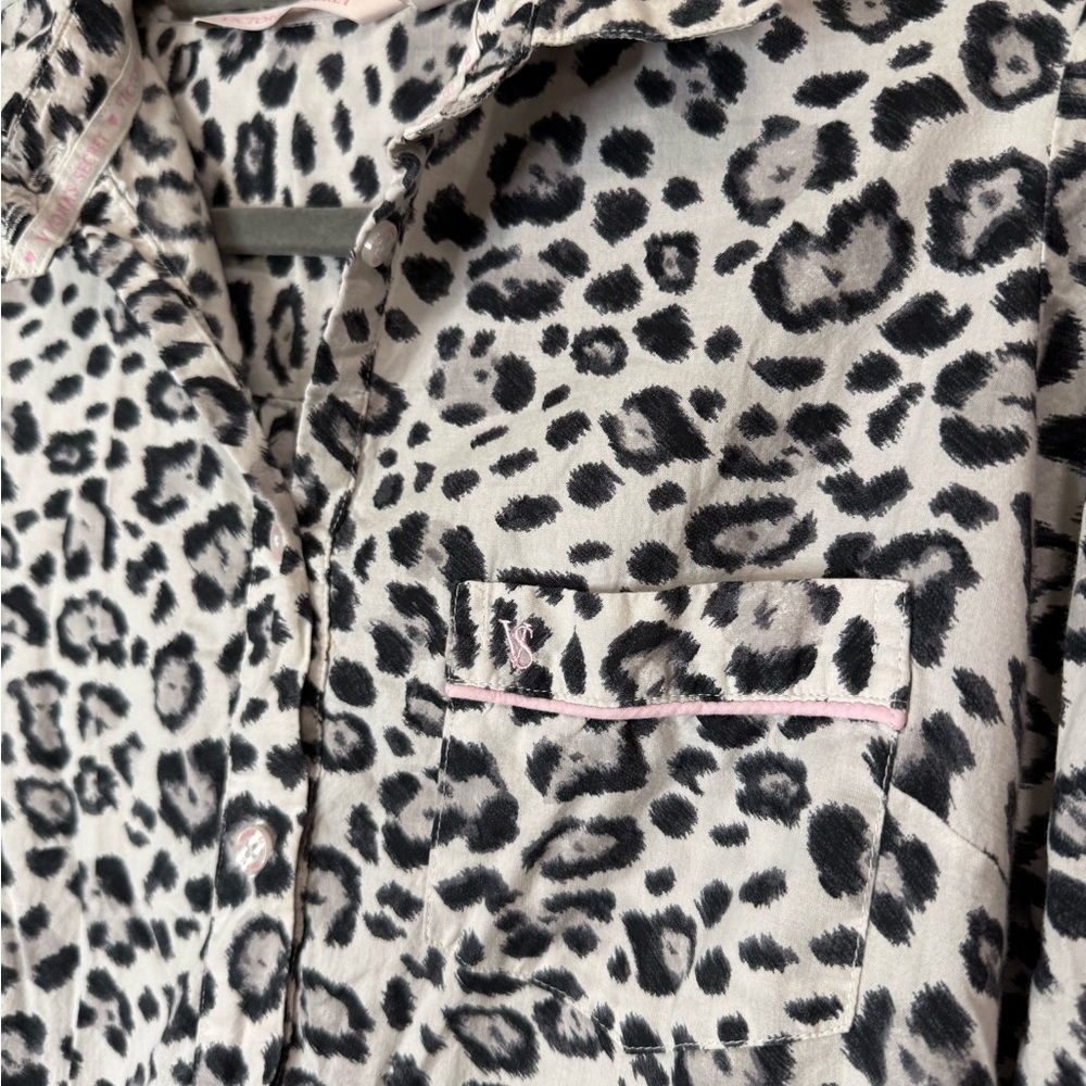 Victoria’s Secret Leopard Print Sleep Shirt Women’s Small Button Down Cotton - Picture 2 of 7